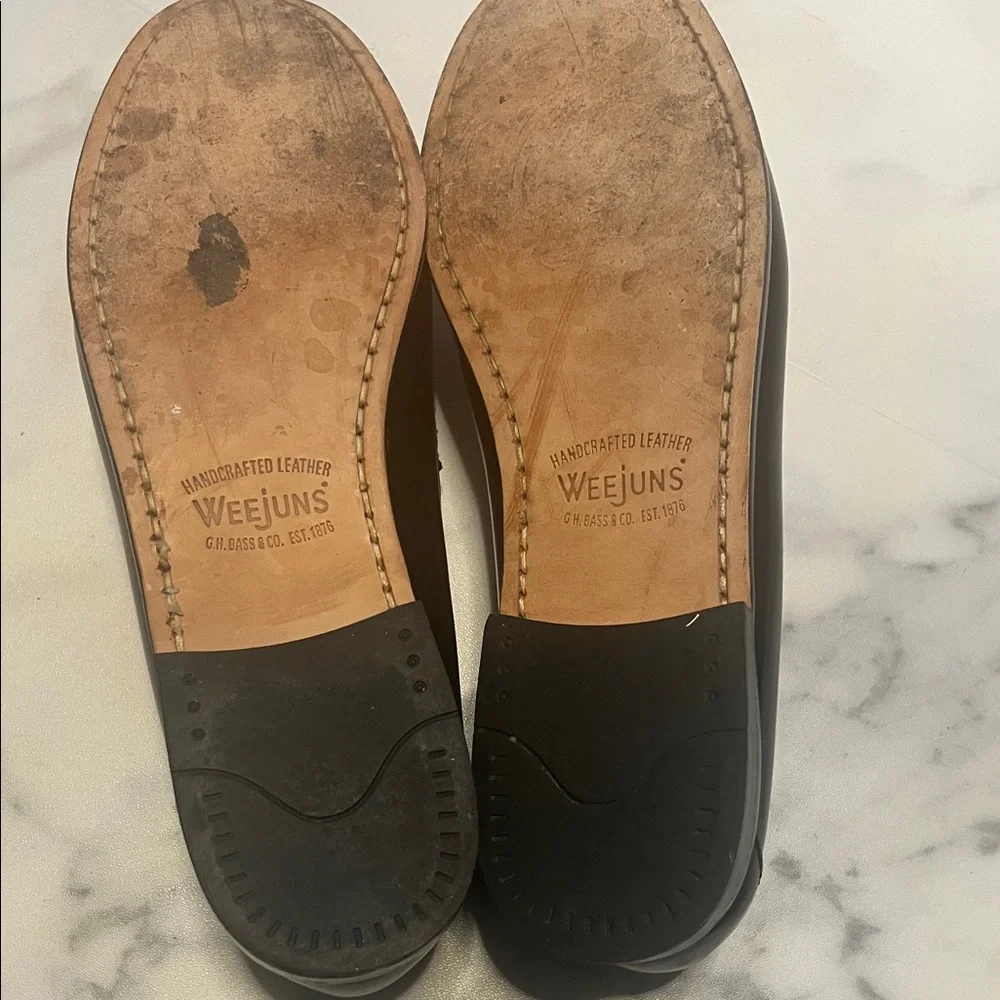 Wee Uns Black and White Women's Loafers - Picture 4 of 4